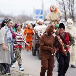 Read more about the article Кукери гониха злото в Брезовско, гости от Карлово и Клисура участваха в карнавалното шествие