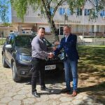 Read more about the article Община Брезово предостави на полицията високопроходим автомобил